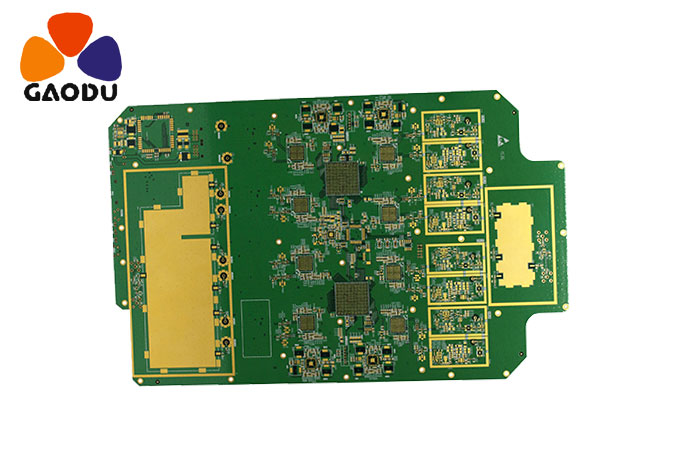 見(jiàn) PCB 板的布線折彎時(shí)有 45 度角和圓弧兩種